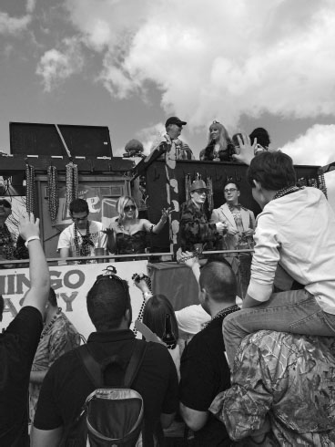 Spanish Town parade-goers vie for throws cast from floats in Baton Rouges - photo 8