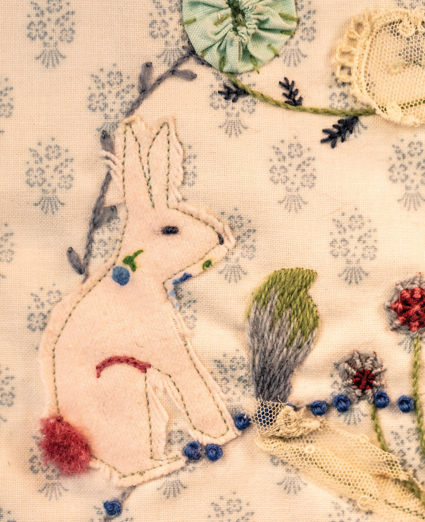 Rabbit applied cushion cover with machine stitch and Suffolk puffs Thank you - photo 9