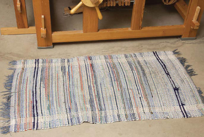 Typical hit-and-miss rag rug from the early twentieth century Fairly early on - photo 2