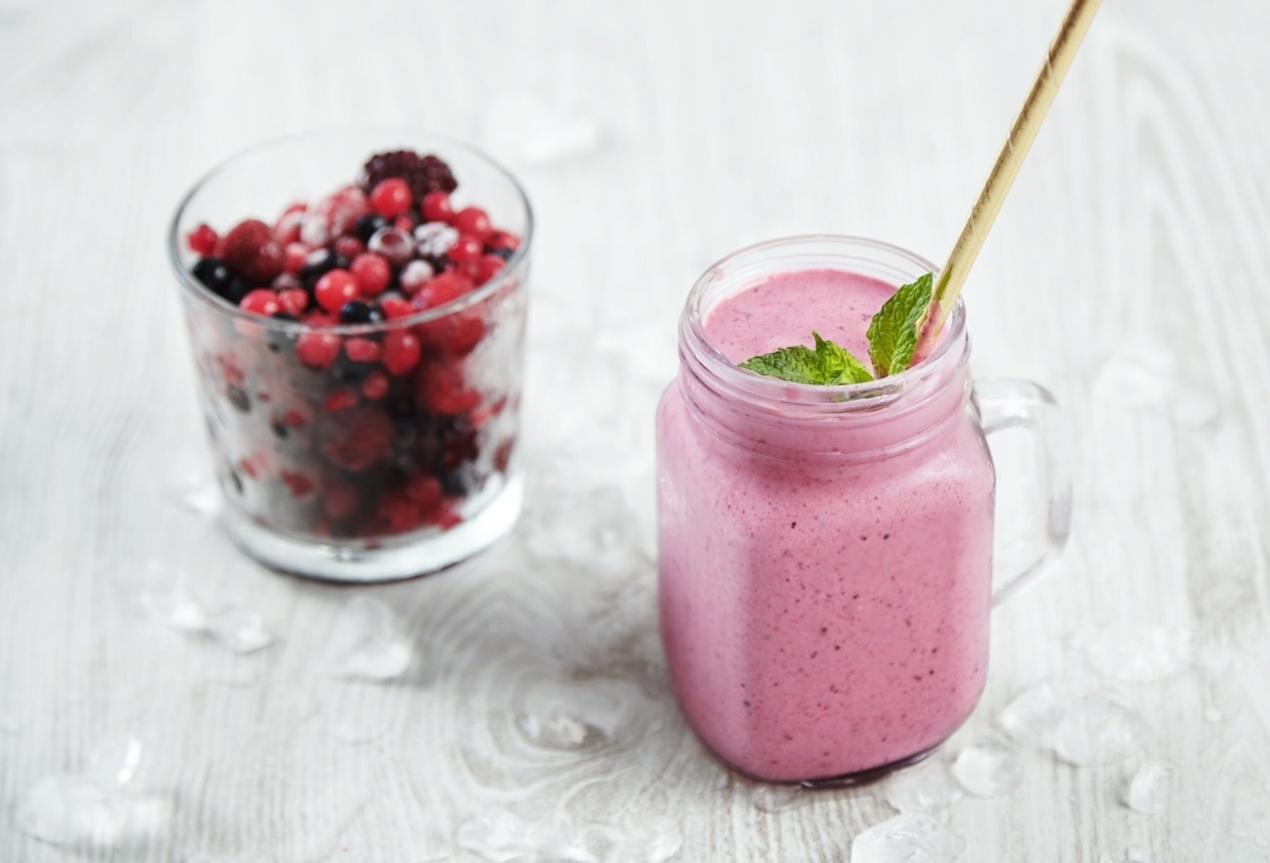 If you crave a fruity and fresh shake the wild berry flavor will be the ideal - photo 10