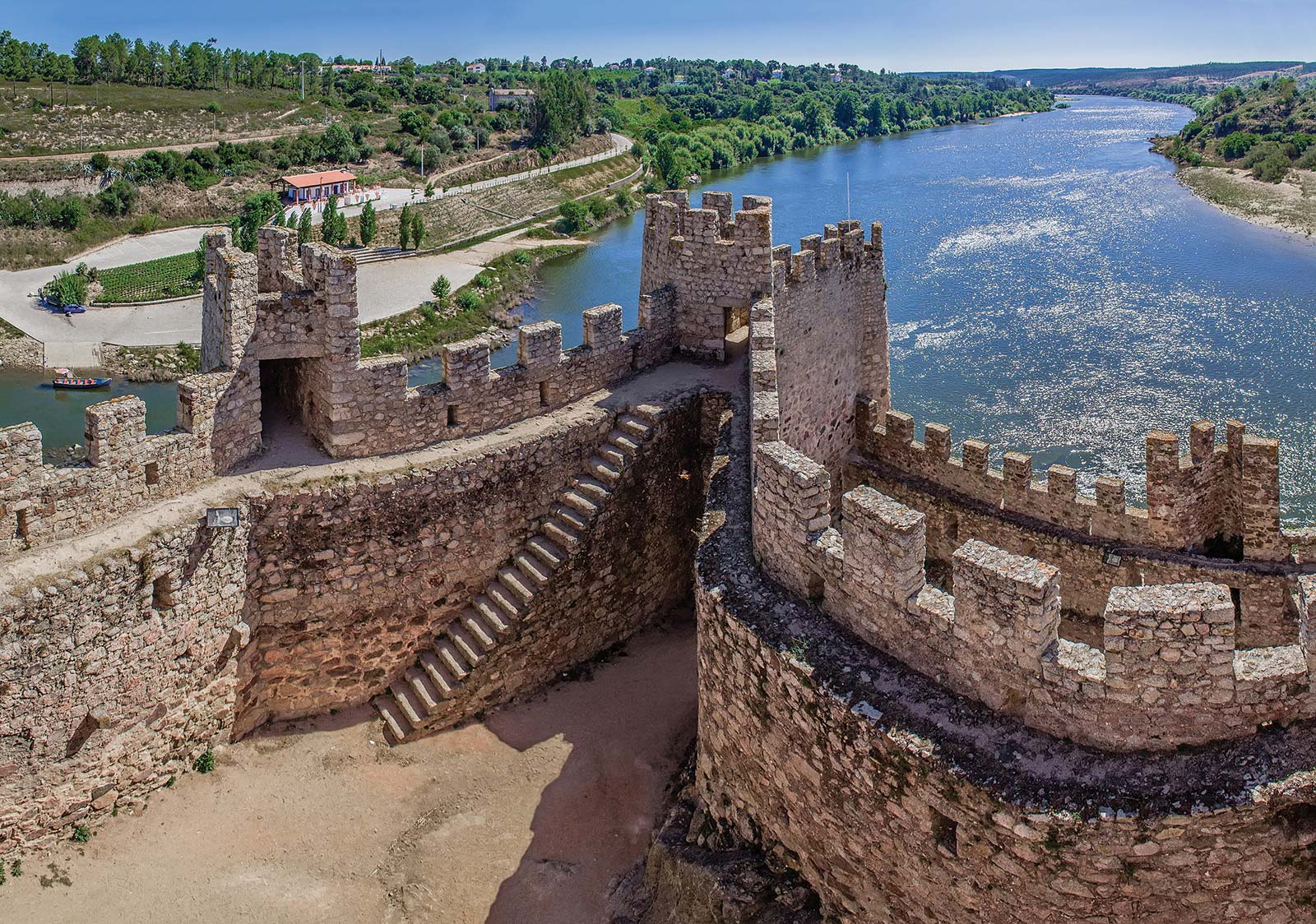 Climbing the walls of the glorious to learn about Portuguese history and for - photo 22