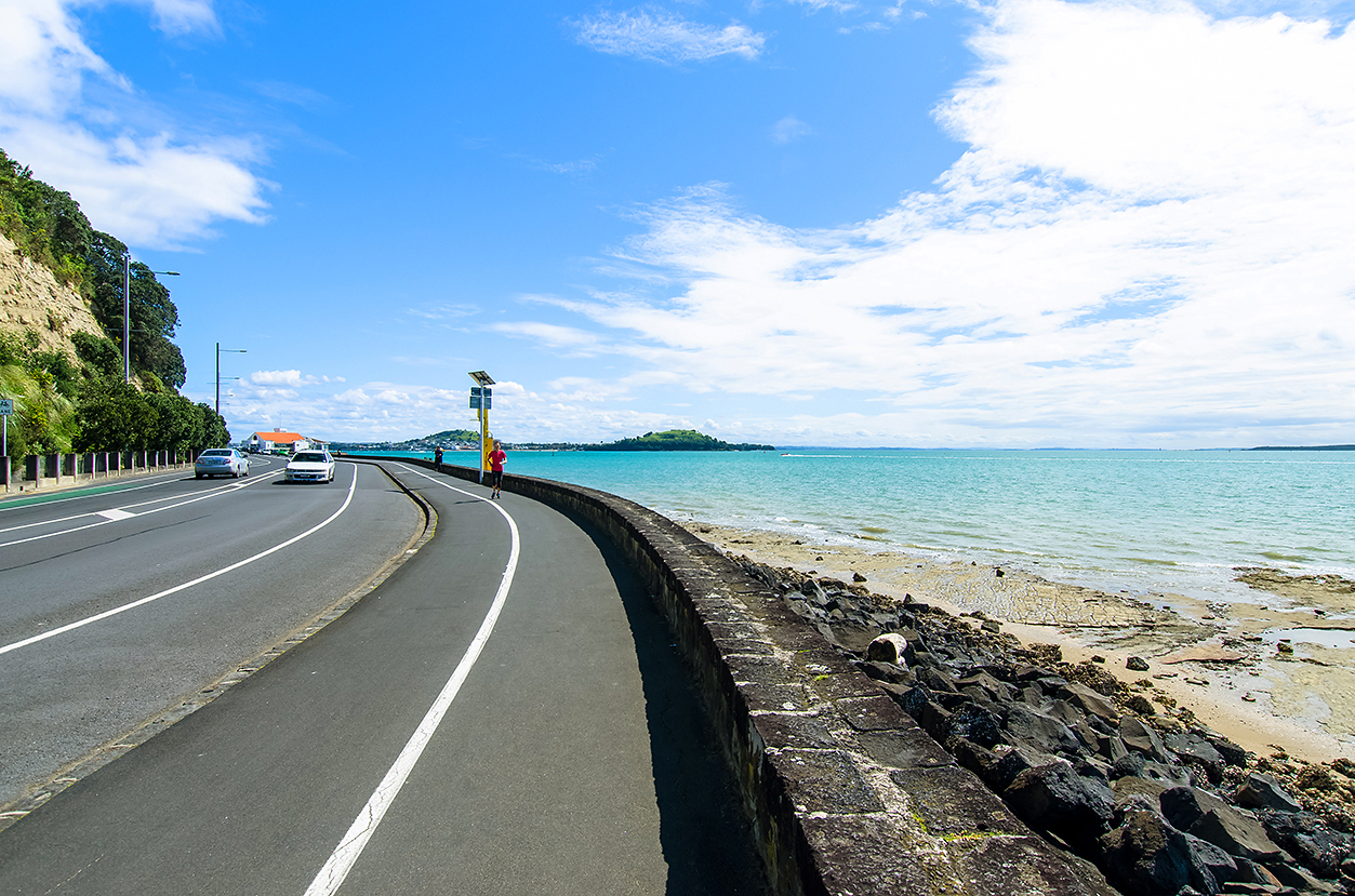 GRACETHANG2SHUTTERSTOCK Auckland the Bay of Islands Top Sights Soaring - photo 11