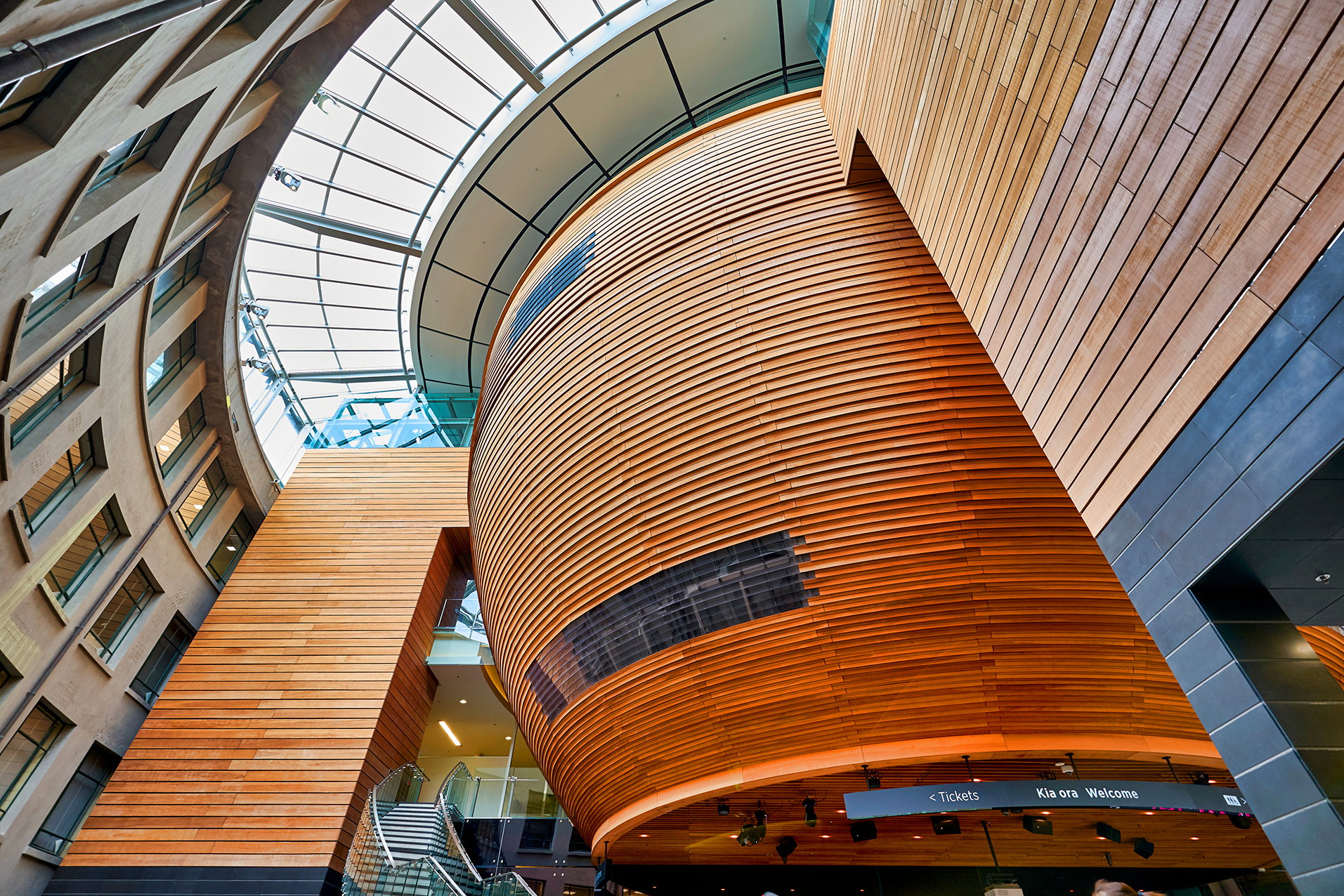 MARCOBRIVIOPHOTOSHUTTERSTOCK GRAND ATRIUM DESIGNED BY NOEL LANE Auckland - photo 5