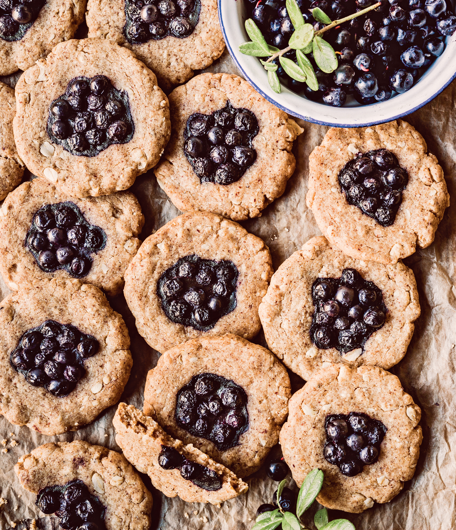 The recipe for these Blueberry Pie Cookies is inspired by my berry forestour - photo 7