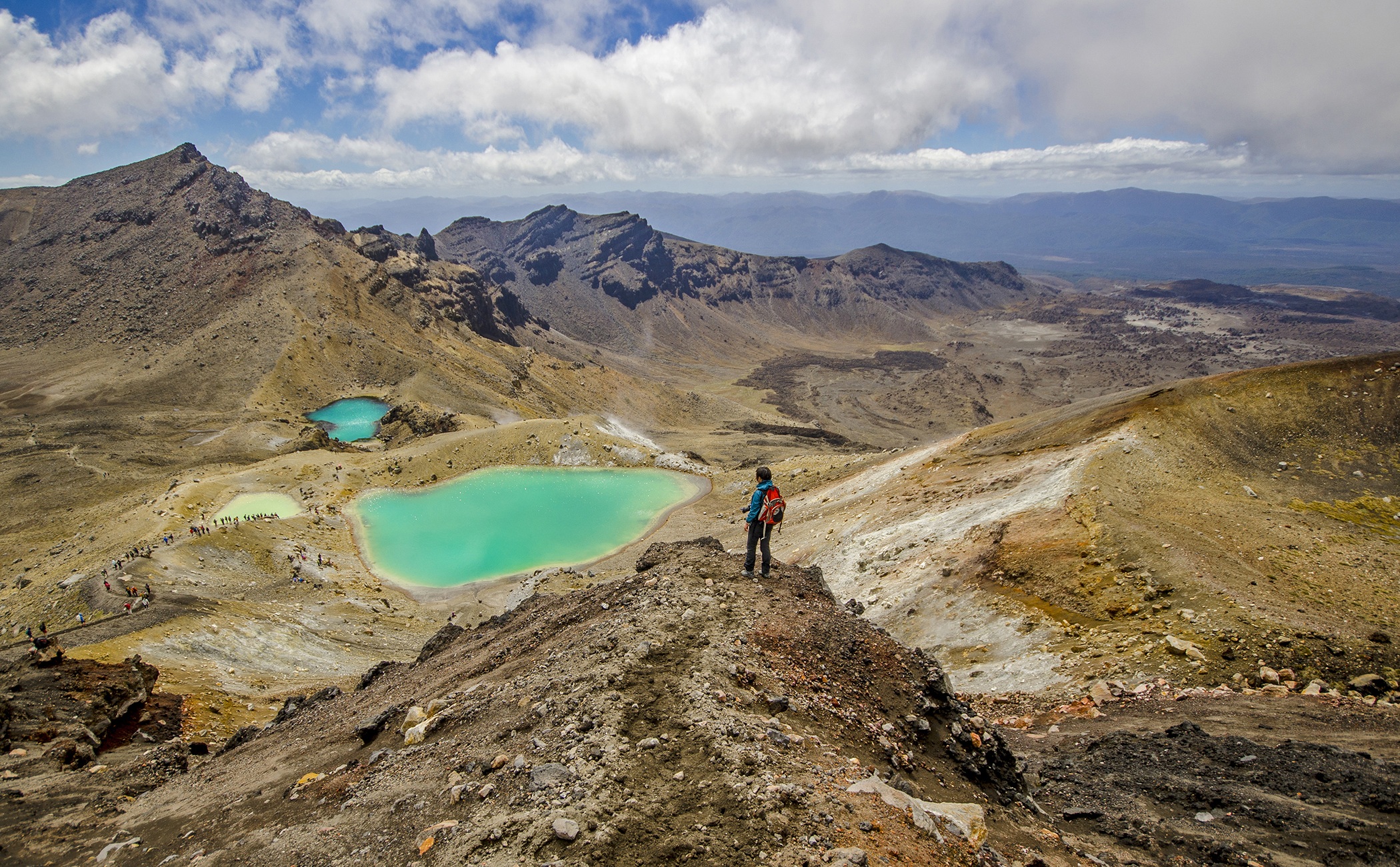 Snake around two volcanoes mighty Taranaki and ancient Poukai on this - photo 4