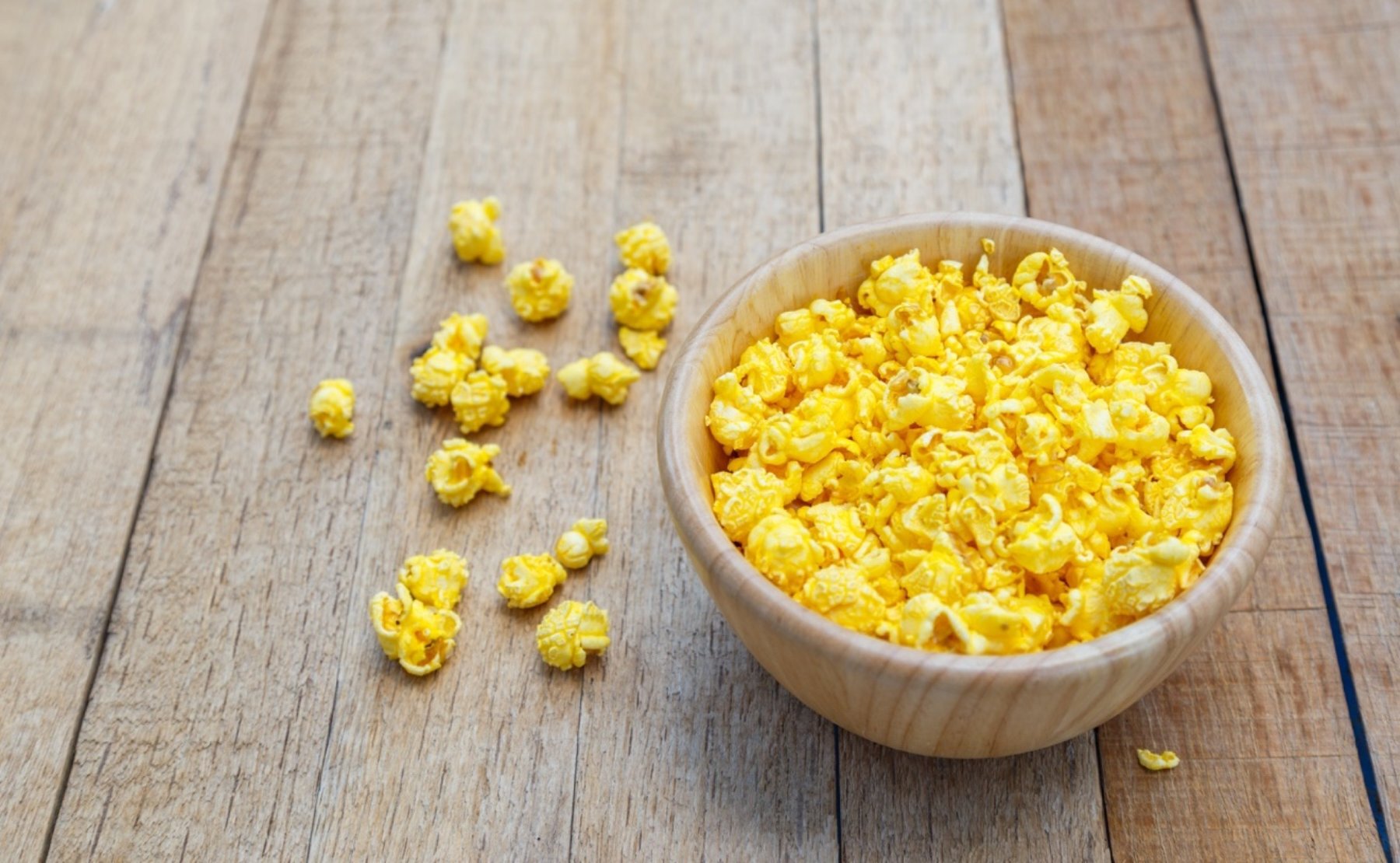 Who loves a good splurge of cheese We see you This extra cheesy popcorn - photo 8