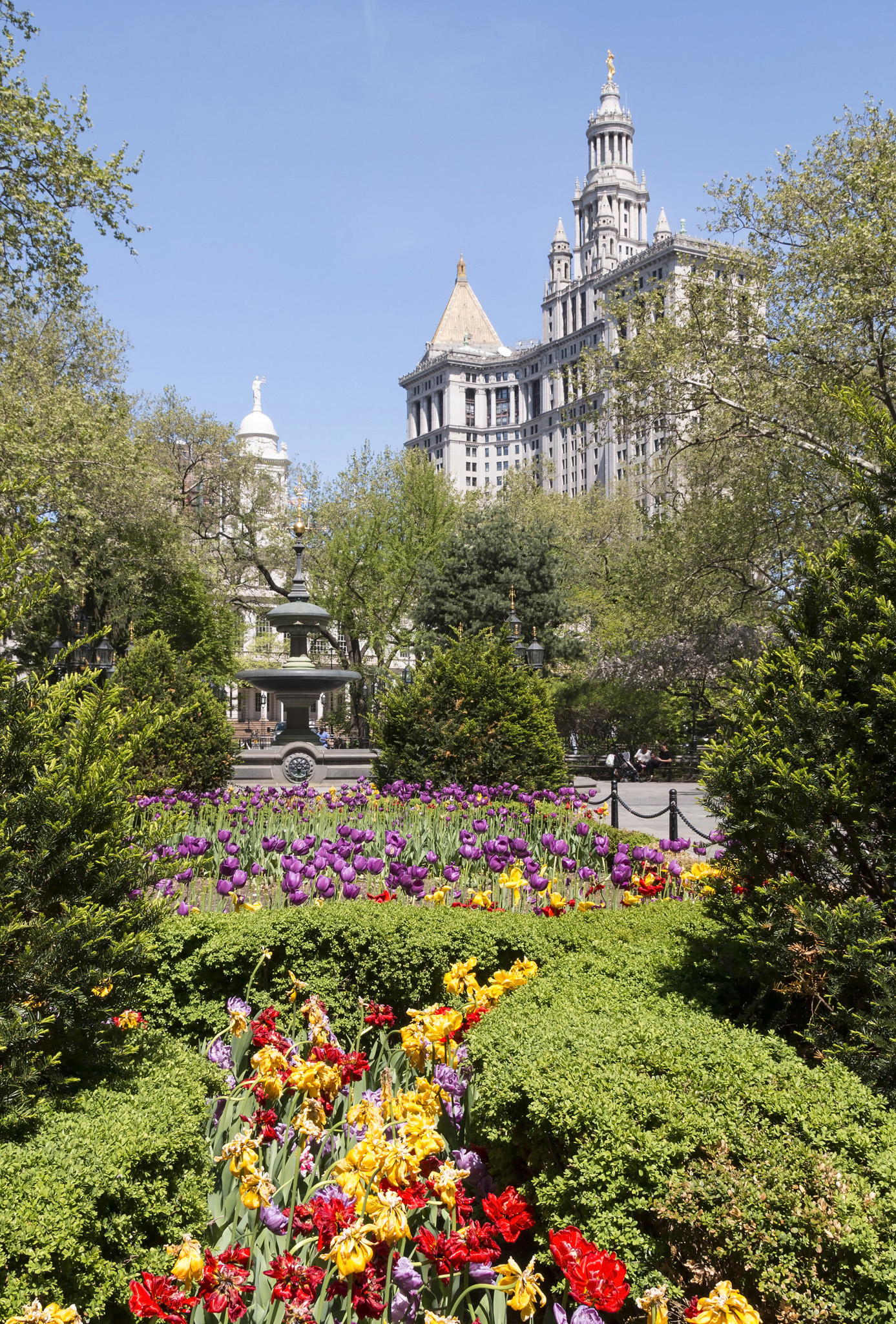 City Hall Park is a peaceful spot next to City Hall and the Municipal Building - photo 6