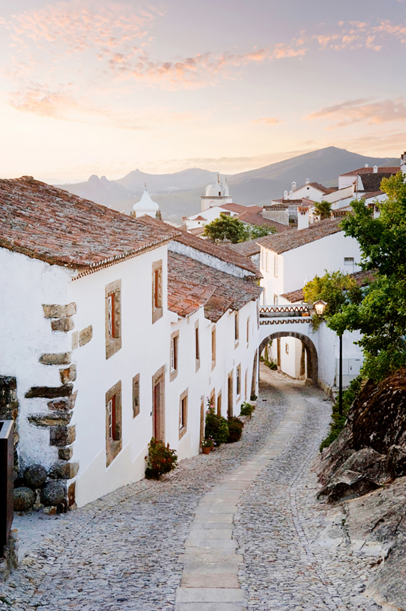 Alamy MARVO VILLAGE THE ALENTEJO PORTUGUESE AZULEJOS Brightly-coloured - photo 6