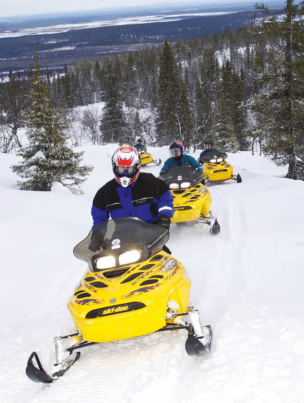 Snowmobiling along the Russian border Lapland is known for three things - photo 7