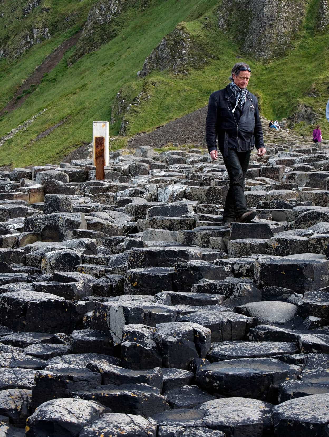 The Giants Causeway This astonishing assembly of more than 40000 hexagonal - photo 5