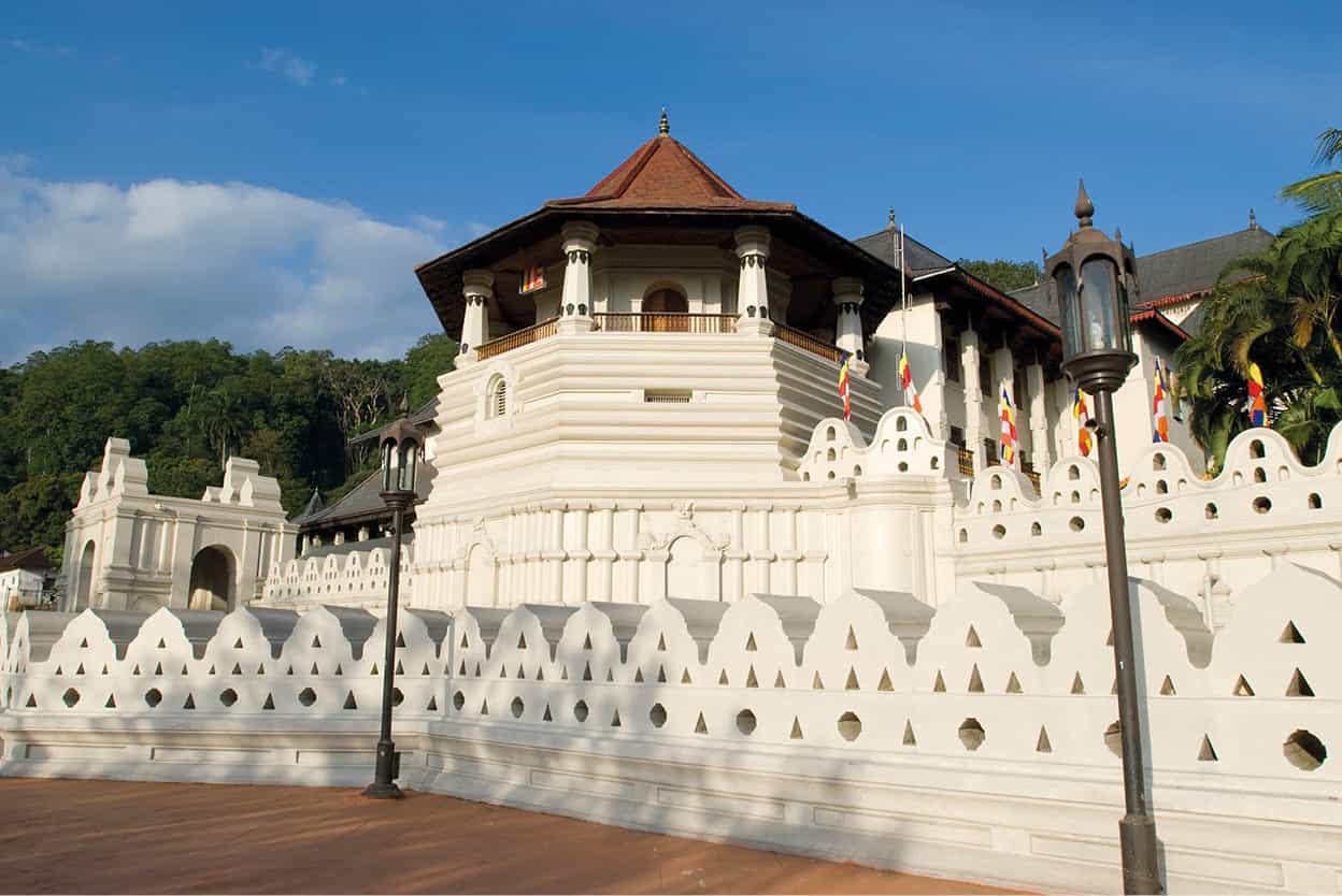 Kandy The cultural capital of Sri Lanka has a vibrant traditional arts scene - photo 5