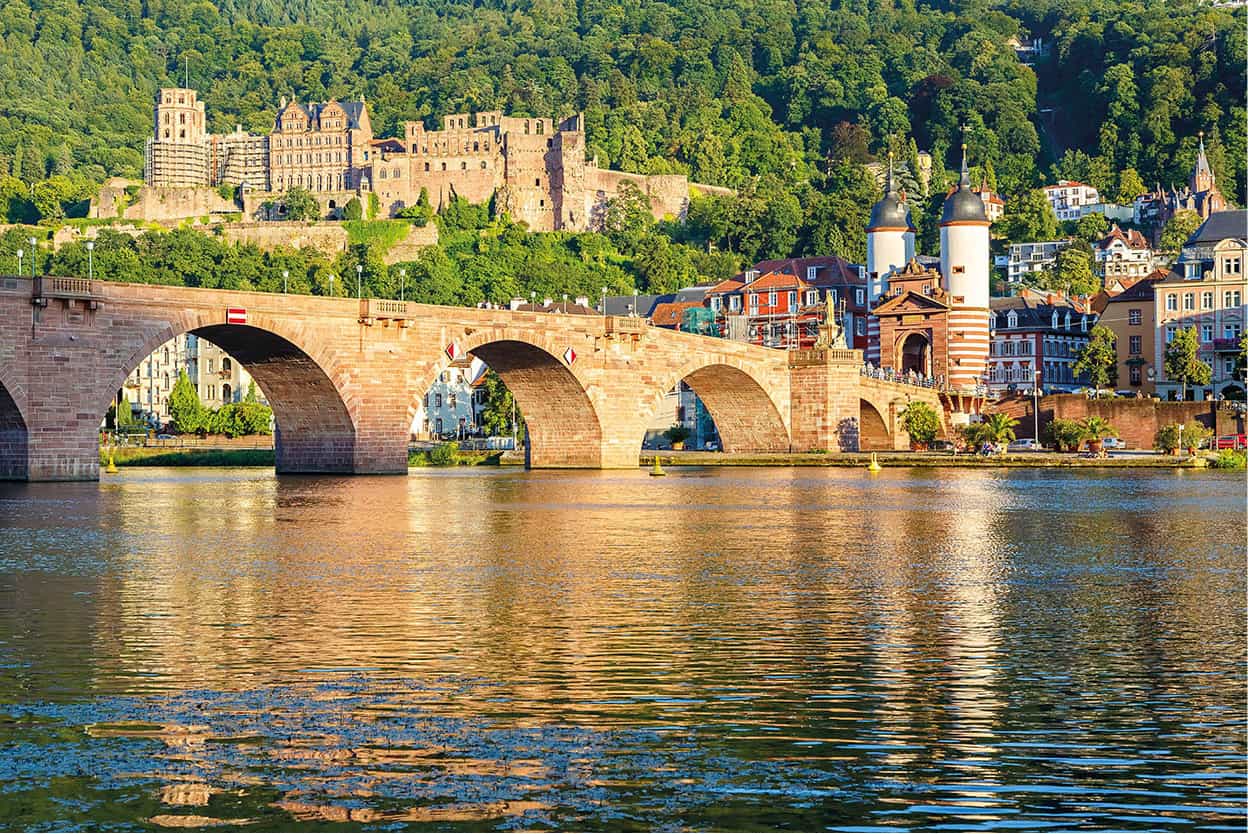 Heidelberg With the Romantic movement the castle which took 400 years to - photo 11