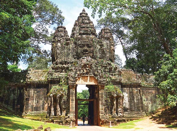 Moon Angkor Wat Third Edition Including Siem Reap Phnom Penh Travel Guide - photo 3