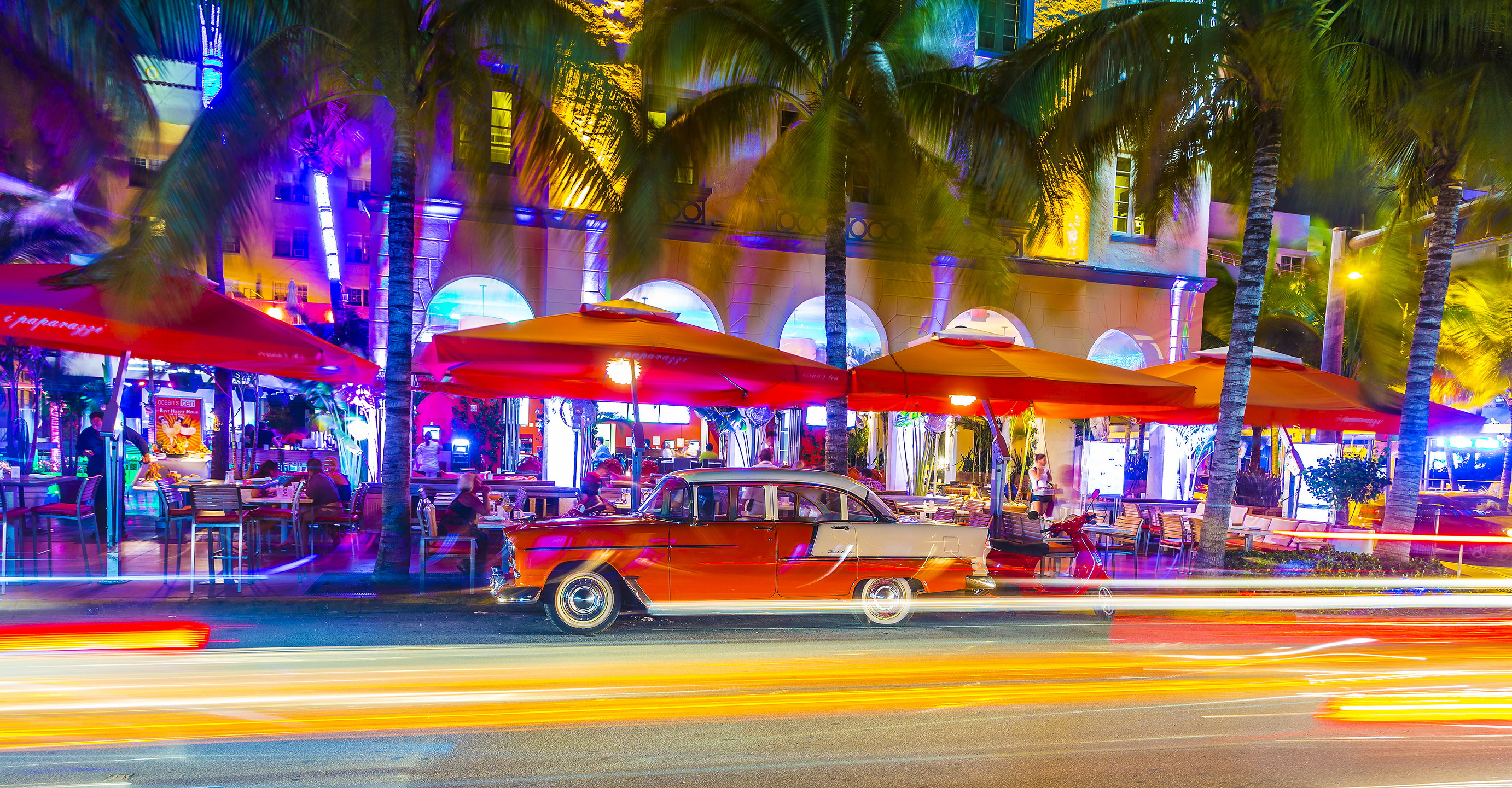 Ocean Drive Miami Beach MEINZAHNGETTY IMAGES Miami Top Sights - photo 4