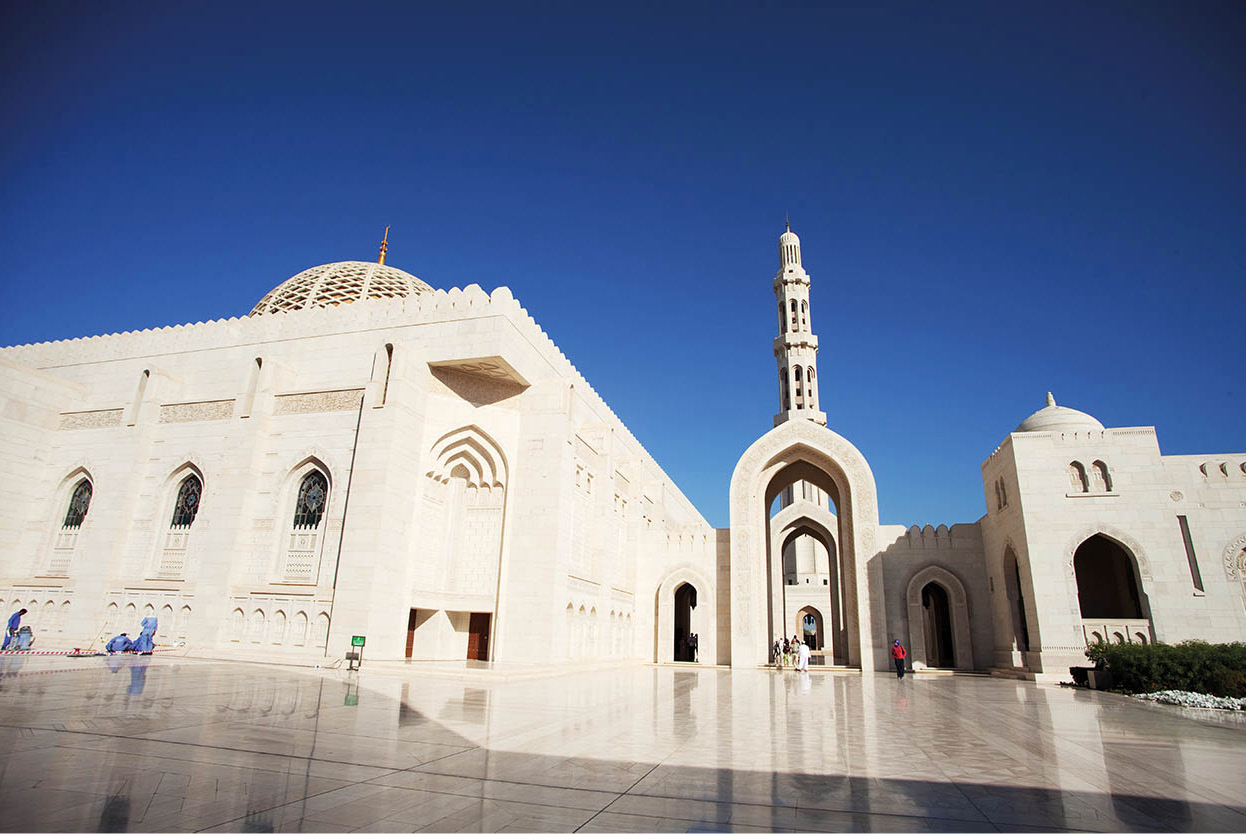 Top Attraction 2 Chris BradleyApa Publications Sultan Qaboos Grand Mosque - photo 5