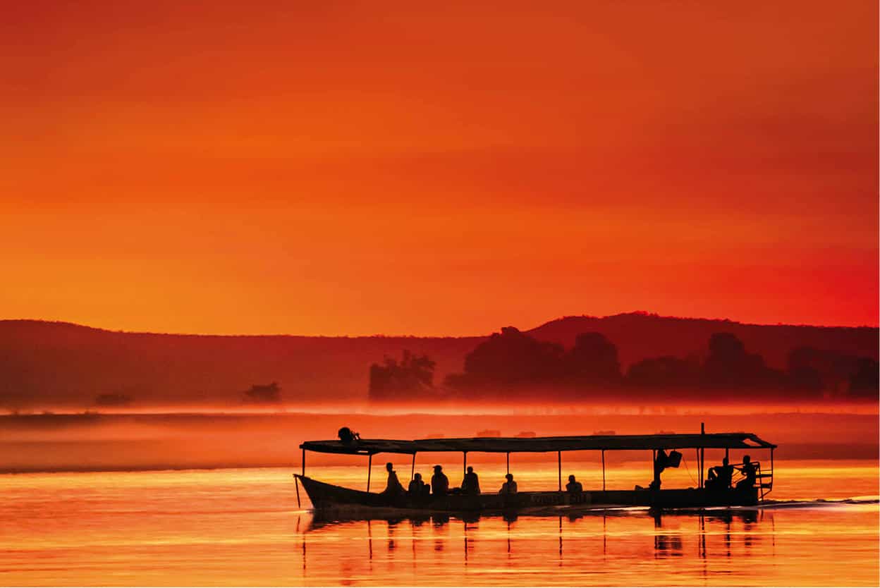 Manambolo and Tsiribihina Rivers The multi-day pirogue or motorboat descent of - photo 10