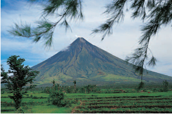 Cone-shaped Mt Mayon the main attraction and active volcano of Bicol - photo 5