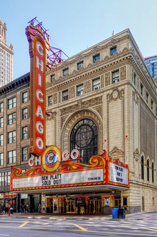 DANIEL KLOE SHUTTERSTOCK Why I Love Chicago By Karla Zimmerman Writer - photo 7