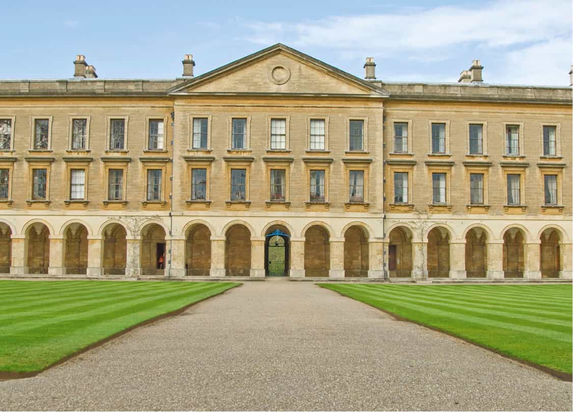 Magdalen College Dominating the eastern end of the High Street Magdalen has a - photo 4