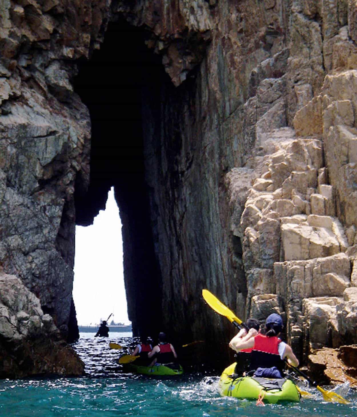 Kayak and Hikecom Hong Kong is surrounded by the South China Sea and the - photo 10