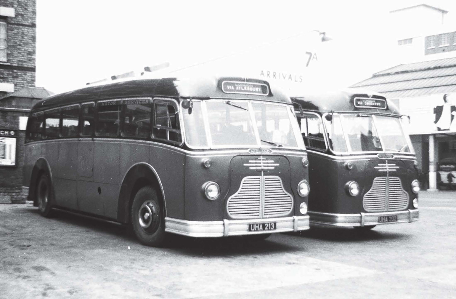 Two older coaches present are Midland Red Nos4213 and 4210 which were built in - photo 8