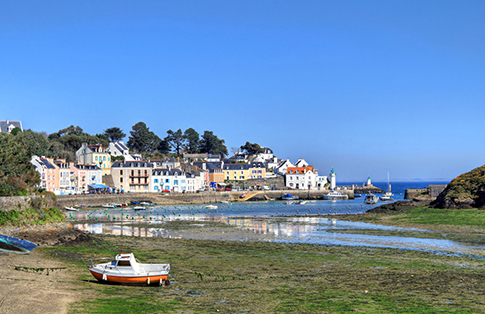 Shutterstock SAUZON HARBOUR AT LOW TIDE BELLE-LE BRITTANY FACT FILE With - photo 5