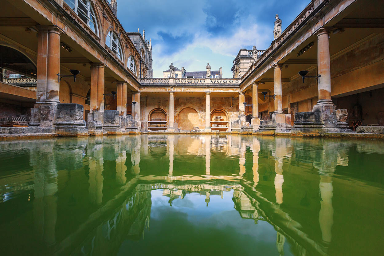 Roman Baths The citys most popular tourist attraction the baths are a vivid - photo 4