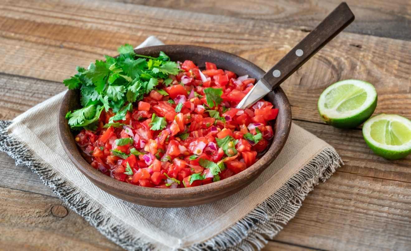 Total Time 5 minutes Makes 4 Ingredients 8 tomatoes 1 onion 2 garlic - photo 5