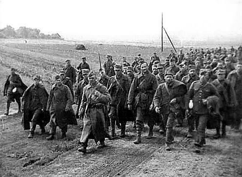 A picture of Polish POWs captured by the Soviets About Charles River Editors - photo 1