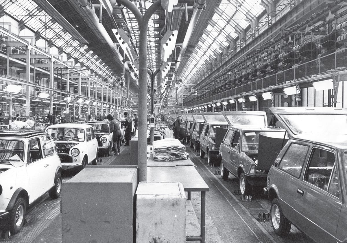 INTRODUCTION Throughout six decades Minis have been some of the most - photo 6