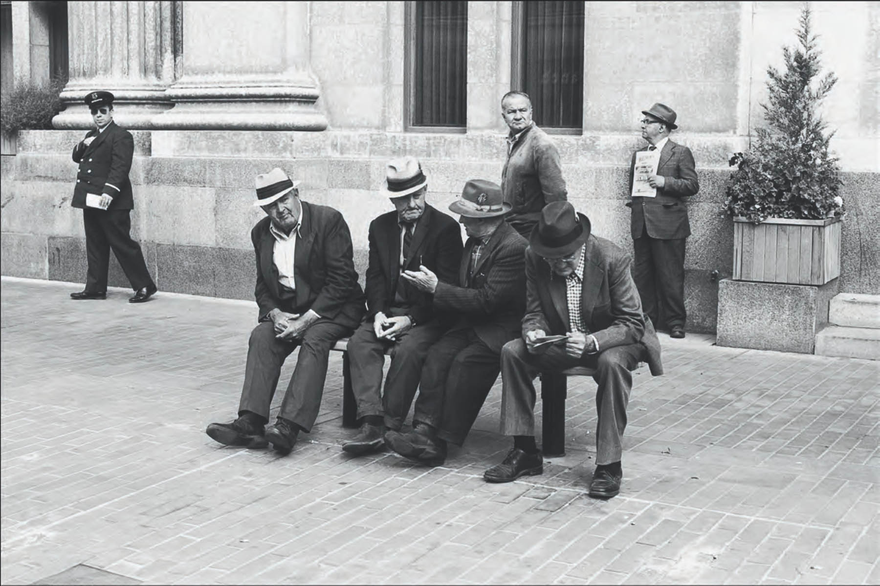 Men on Bench 1976 Watchtower - photo 4