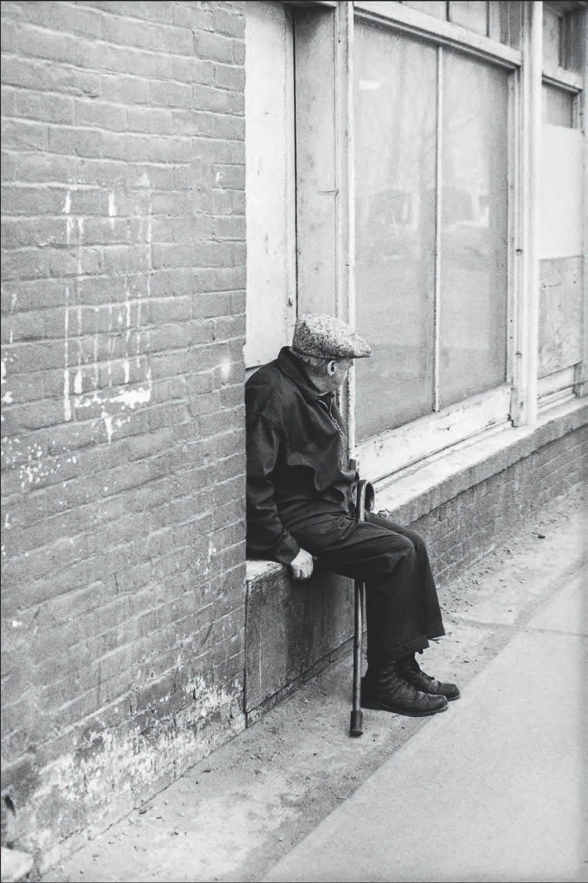 Man With Cane 1976 Men on Bench 1976 - photo 3