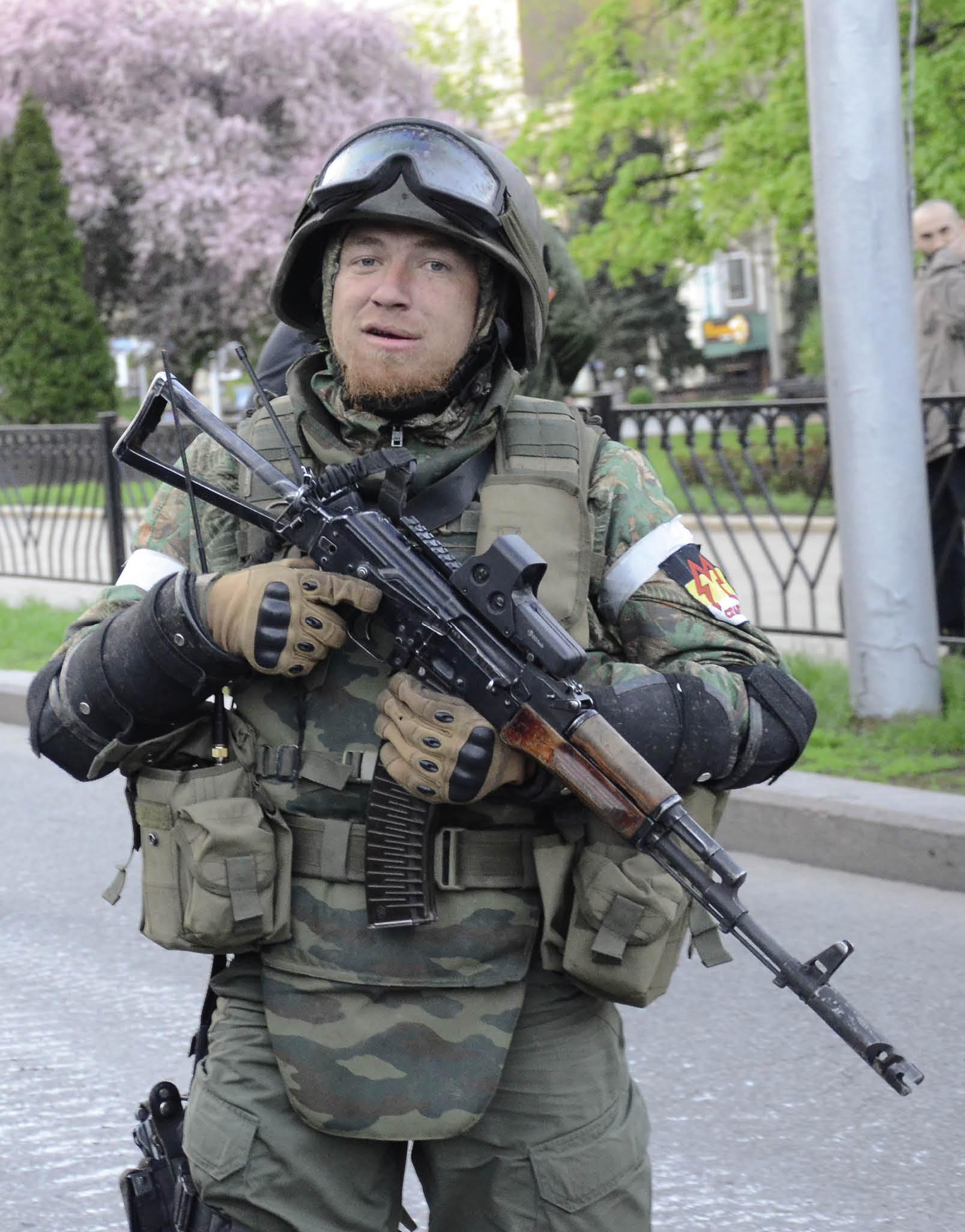 Photographed at a Victory Day parade in Donbas in 2015 this is Arsen Motorola - photo 3