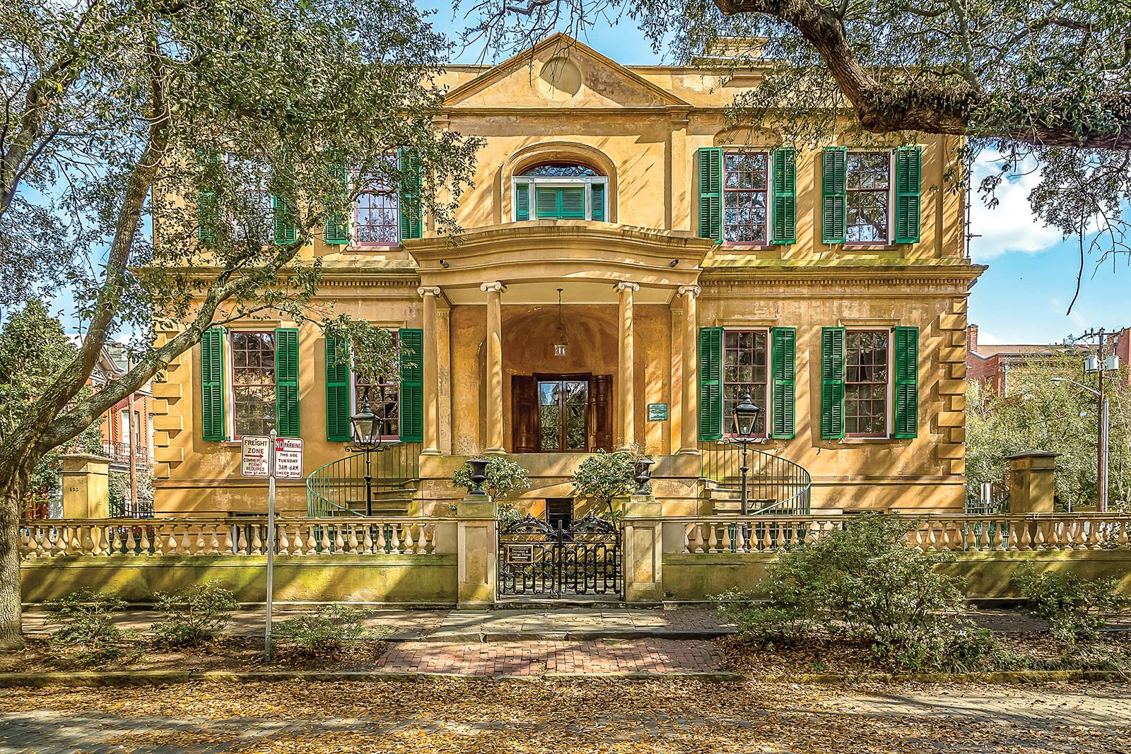 in Charleston These sites also sensitively address the reality of the enslaved - photo 19