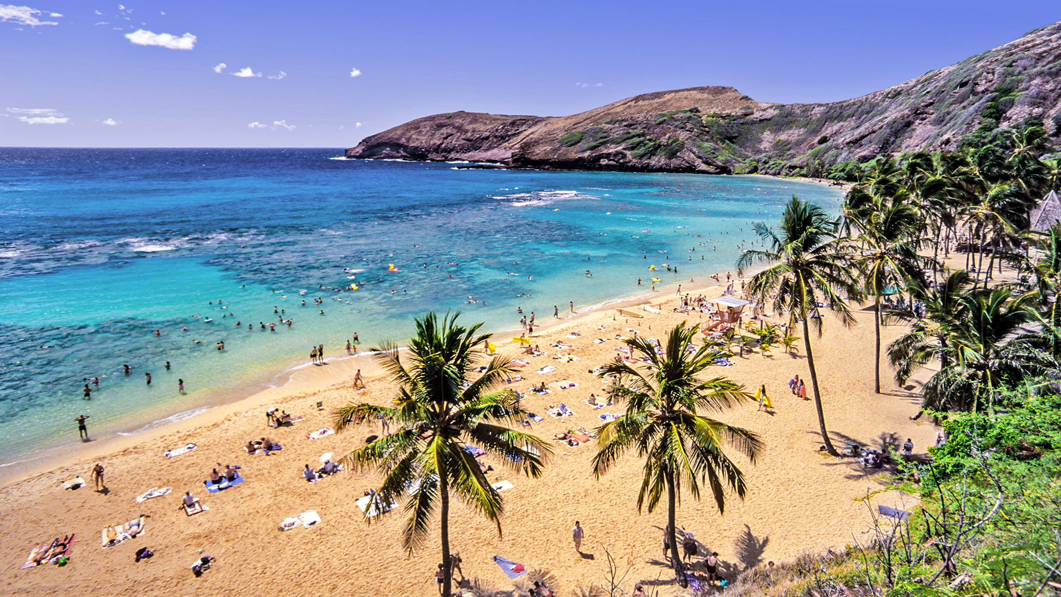 JOHN SEATON CALLAHAN GETTY IMAGES Waikiki The 2-mile stretch of white - photo 11