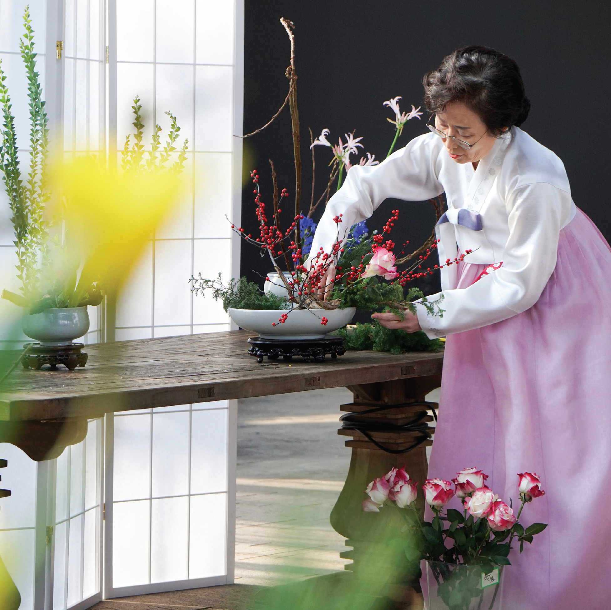 Cocoji Traditional Korean Flower Arrangement - photo 6