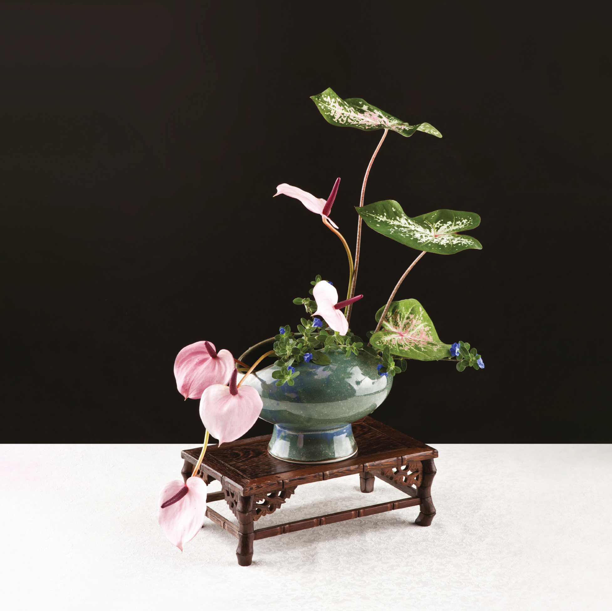 Cocoji Traditional Korean Flower Arrangement - photo 43