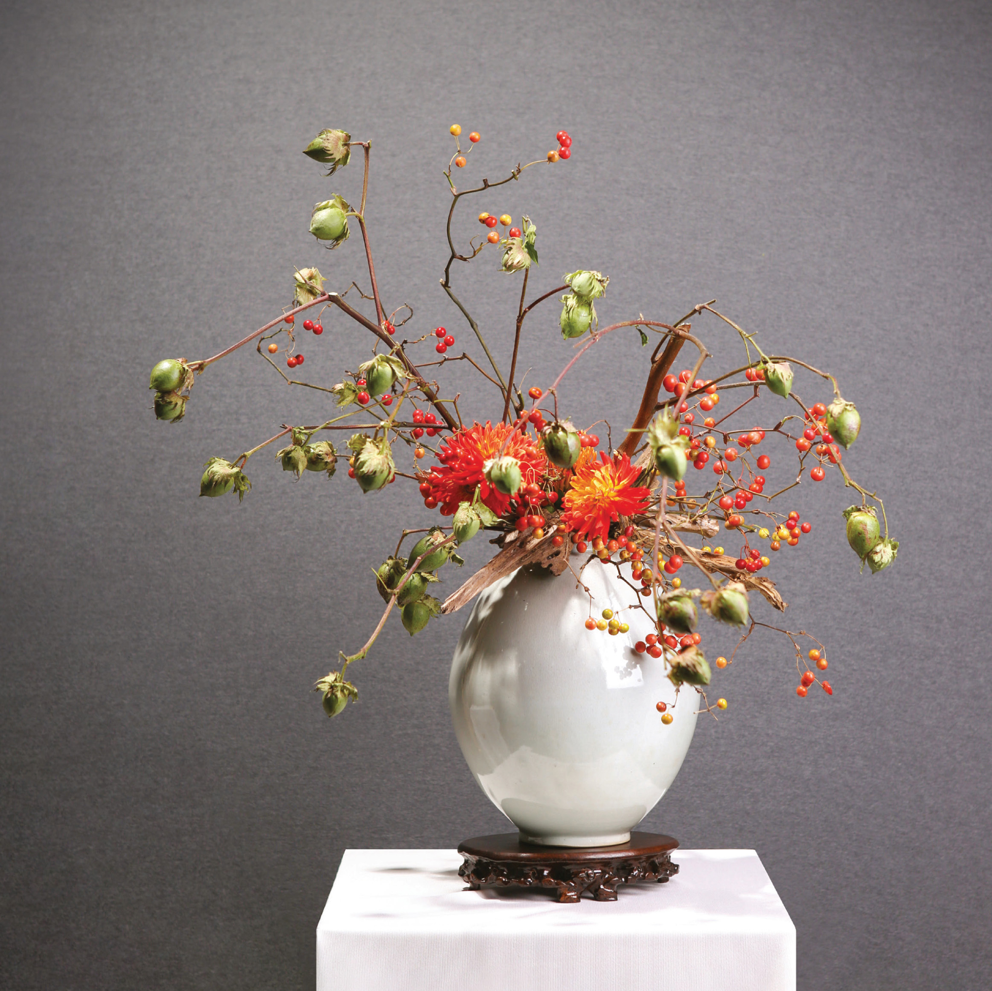 Cocoji Traditional Korean Flower Arrangement - photo 51