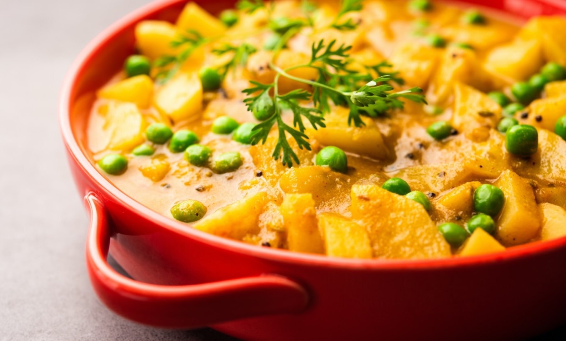 Potatoes and green pea kernels in tomato curry Serves 4 Preparation Time 10 - photo 8