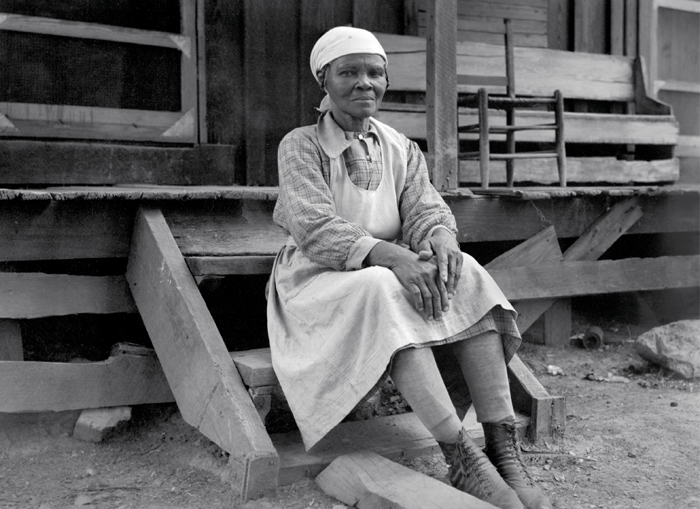 Boy with bloodied nose Florist and nurseryman Herman Owen at left with - photo 11