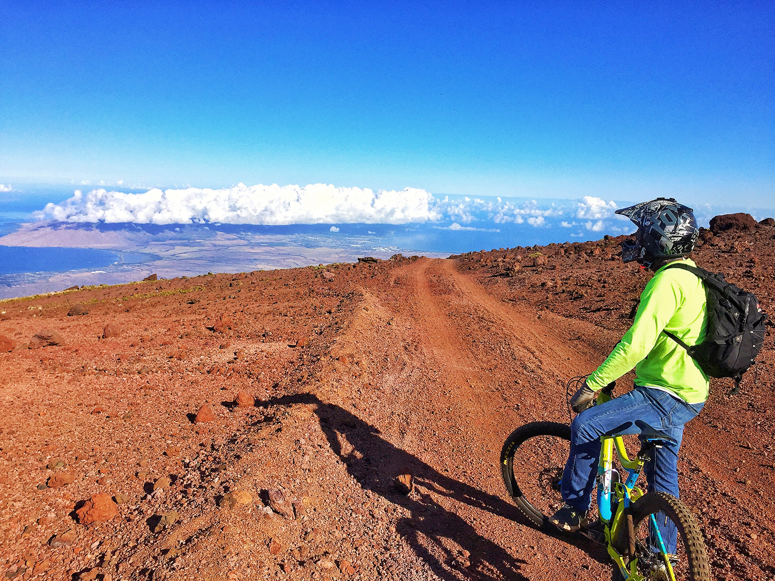 Mountain biking SAMURAIGIRLSHUTTERSTOCK Sunrise at Haleakal National Park - photo 11