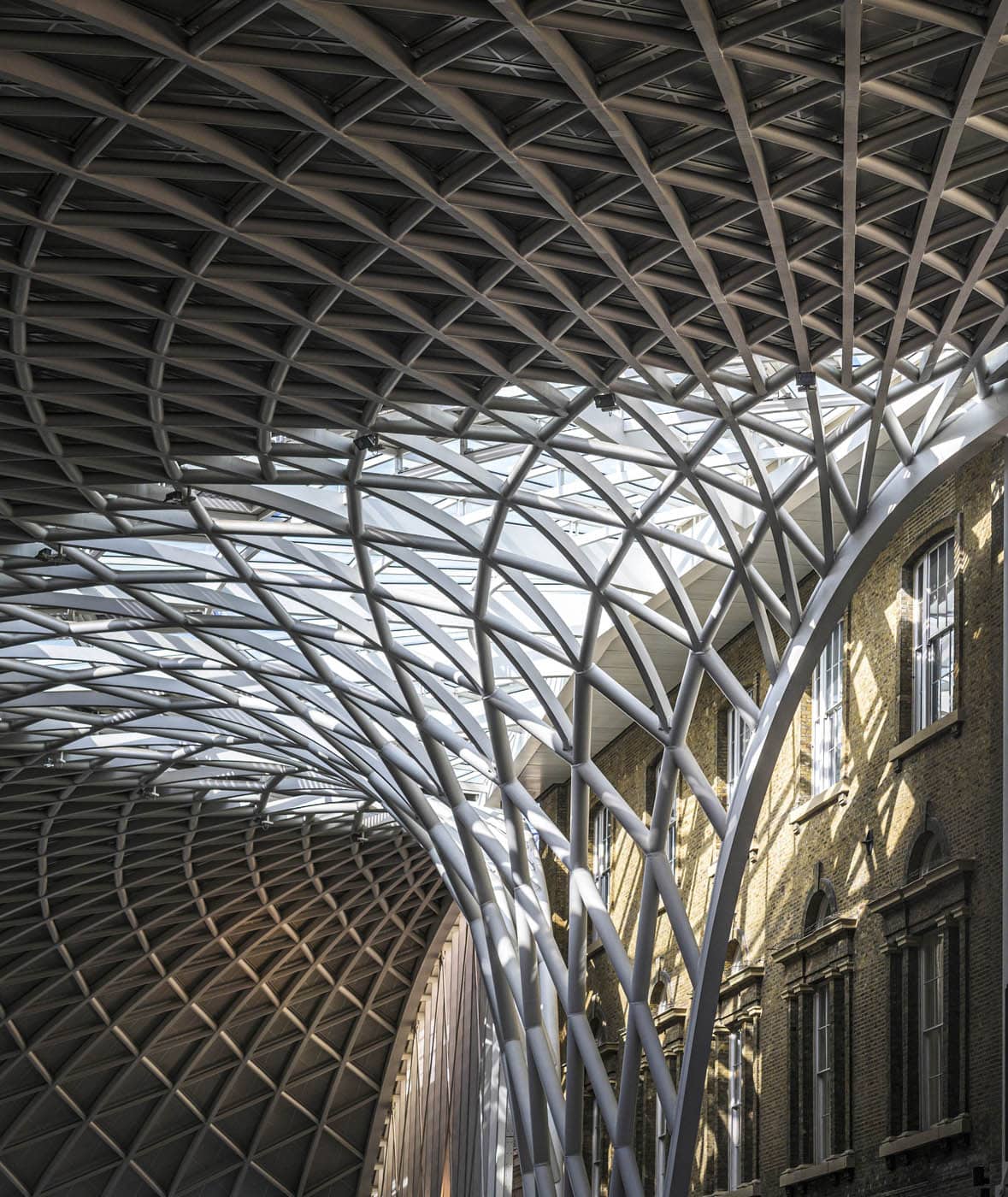 The new departures concourse building on the west side of Kings Cross station - photo 23