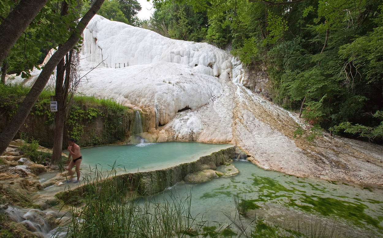 Tuscan spas Whether simple or luxurious the spas command seductive settings - photo 7