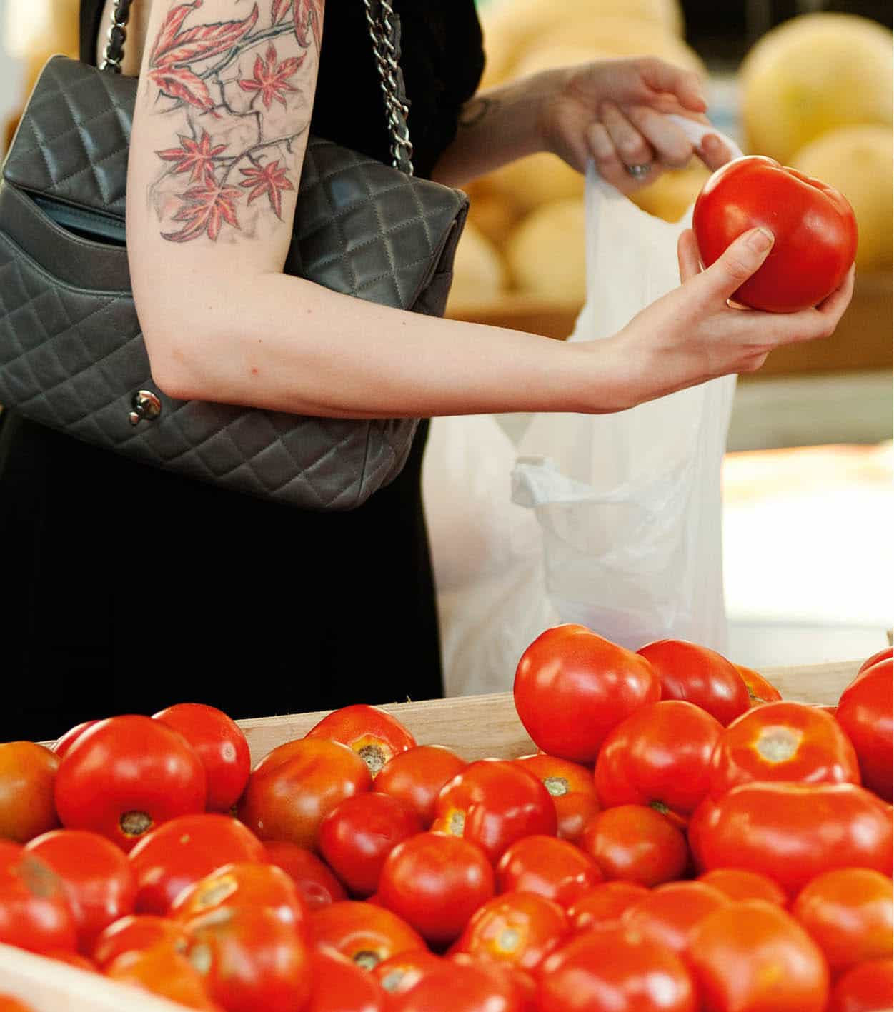 Foodies For fresh produce try Union Square Greenmarket Eataly or Chelsea - photo 5