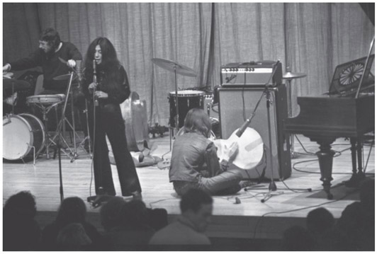John and Yoko live at Cambridge University March 2 1969 - photo 7
