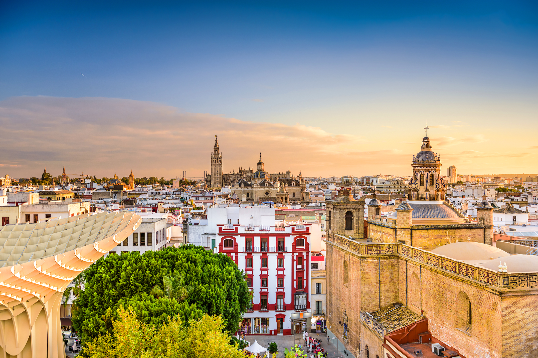 ESB PROFESSIONALSHUTTERSTOCK Granada Theres nowhere quite like magical - photo 12