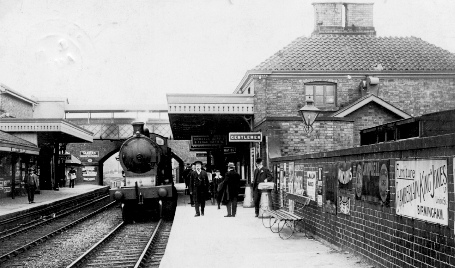 Newport railway in the 1900s John Alsop Stenlake Publishing - photo 4