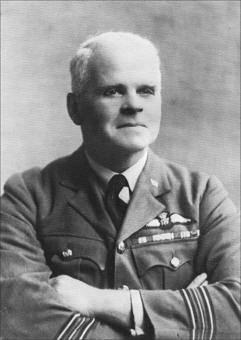 The author when serving with the RAF in World War II Published by Grub - photo 1