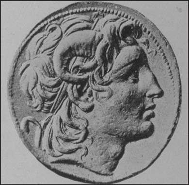 Alexanders mother Olympias was the daughter of King Neptolemus of Epirus a - photo 2