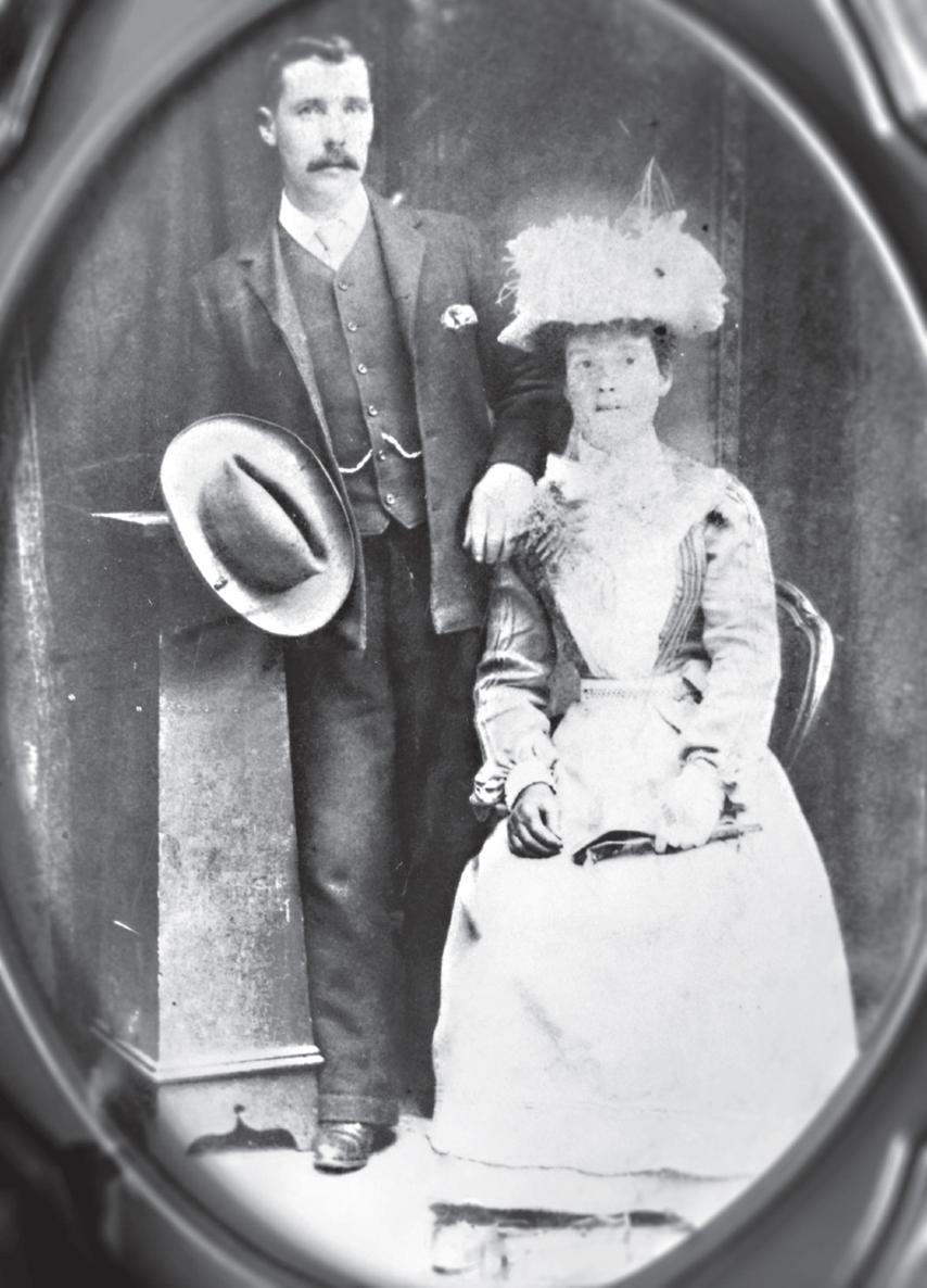 Chapelizod 17 August 1902 Paddys parents Joseph and Annie Rochford on their - photo 1